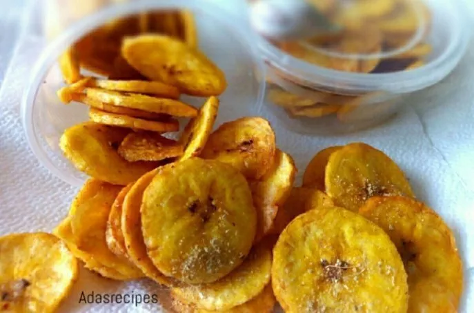 Homade Spicy Plantain Chips recipe